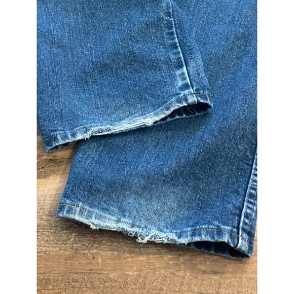 Wrangler Men's distressed denim blue jeans 40 x 32 - Picture 7 of 12